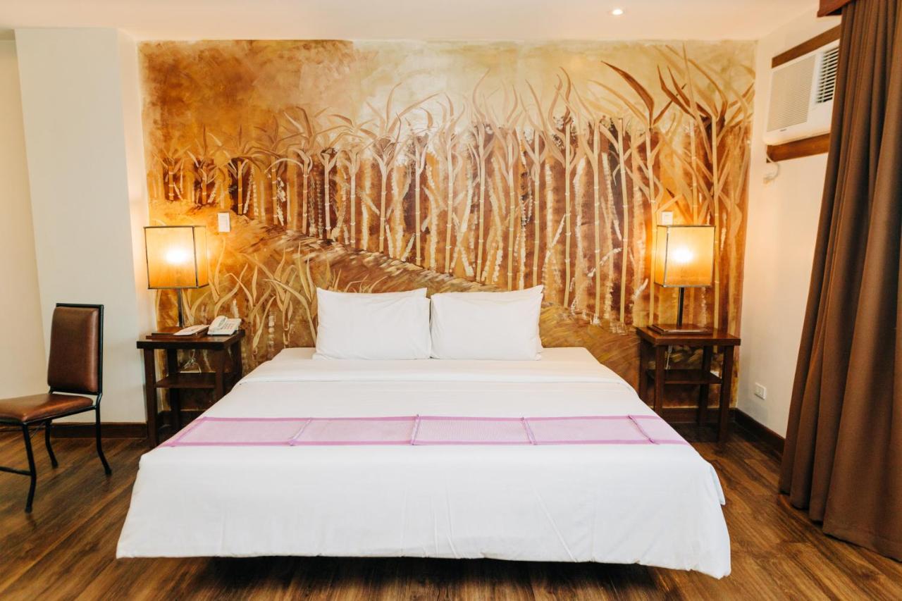 Nature'S Village Resort Bacolod Exterior photo