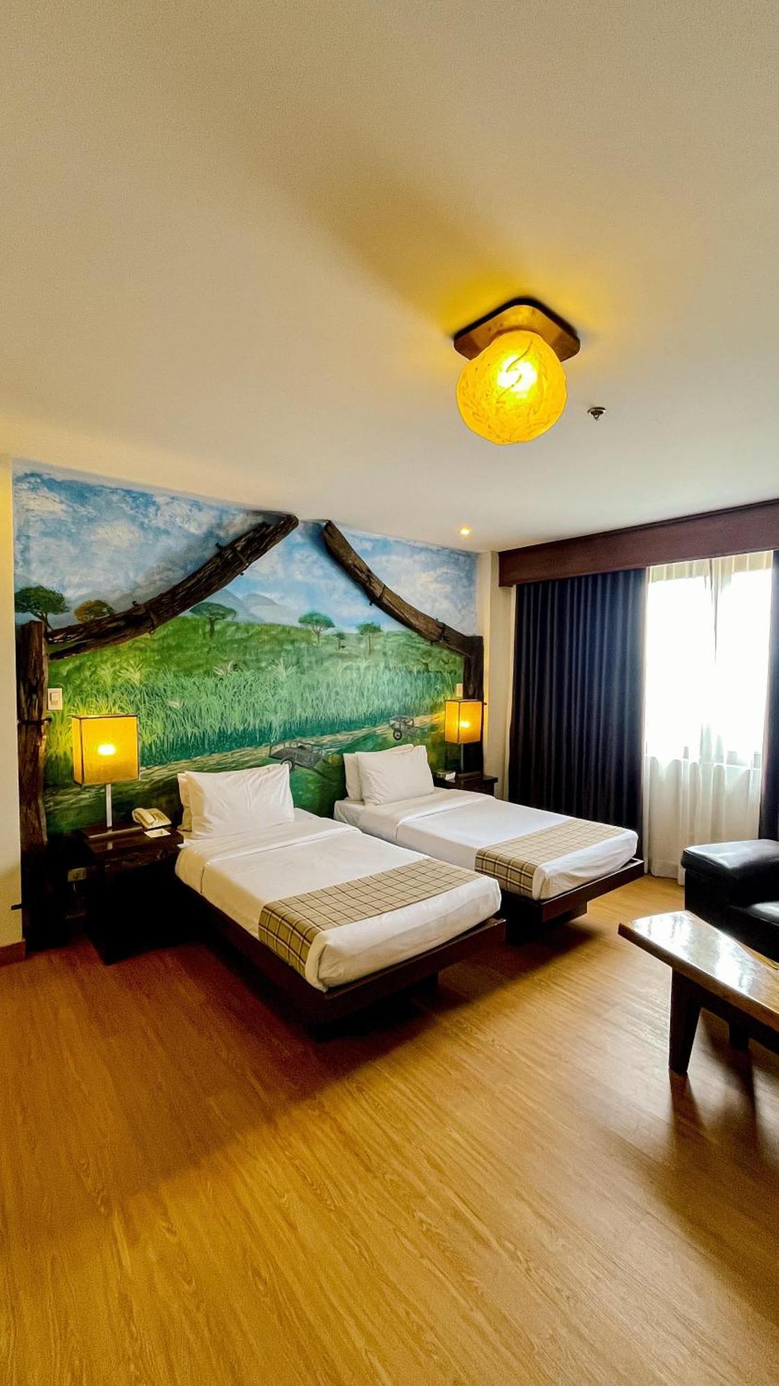 Nature'S Village Resort Bacolod Exterior photo
