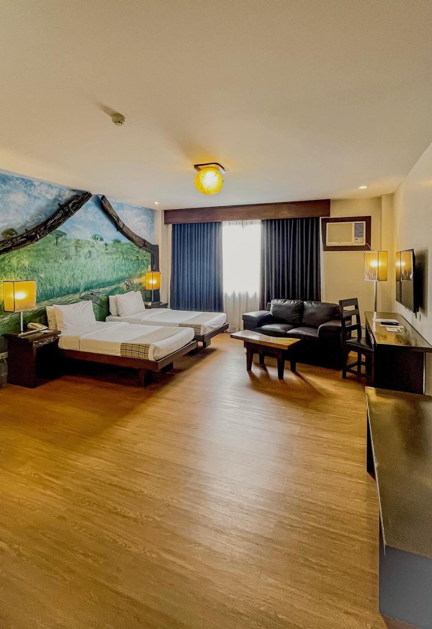 Nature'S Village Resort Bacolod Exterior photo